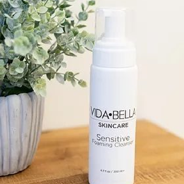 Sensitive Foaming Cleanser