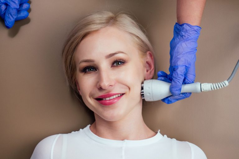 What does RF Microneedling Do For Your Face?